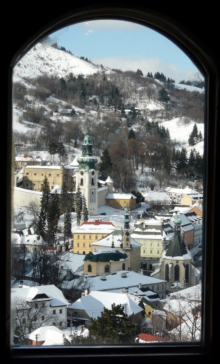 Štiavnica cez okno